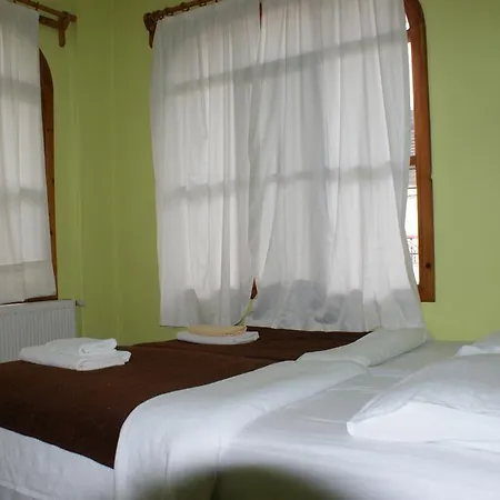 Flora Ξενοδοχείο 3*